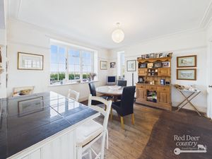 Kitchen/Dining Room- click for photo gallery